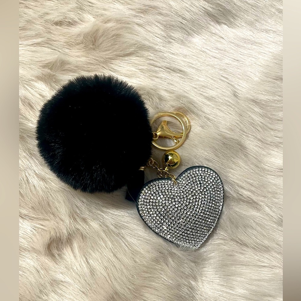 NWT Rhinestone Heart Pom Pom Keychain